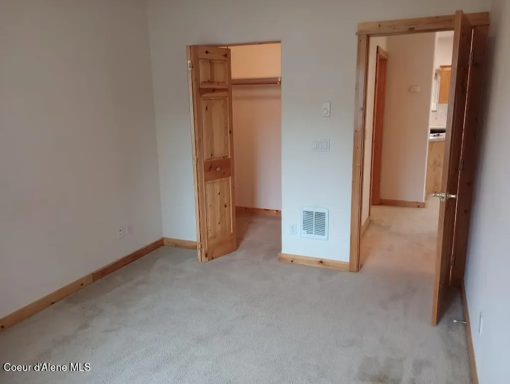 29 C Chardonnay Drive Blanchard ID 83804