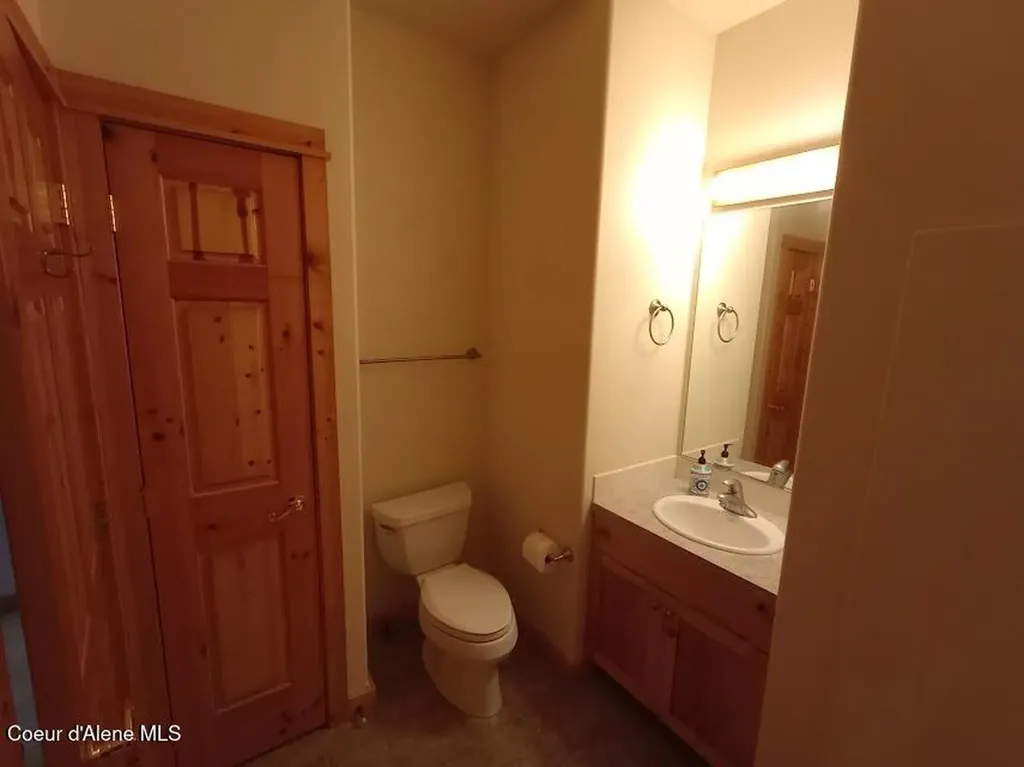 29 C Chardonnay Drive Blanchard ID 83804
