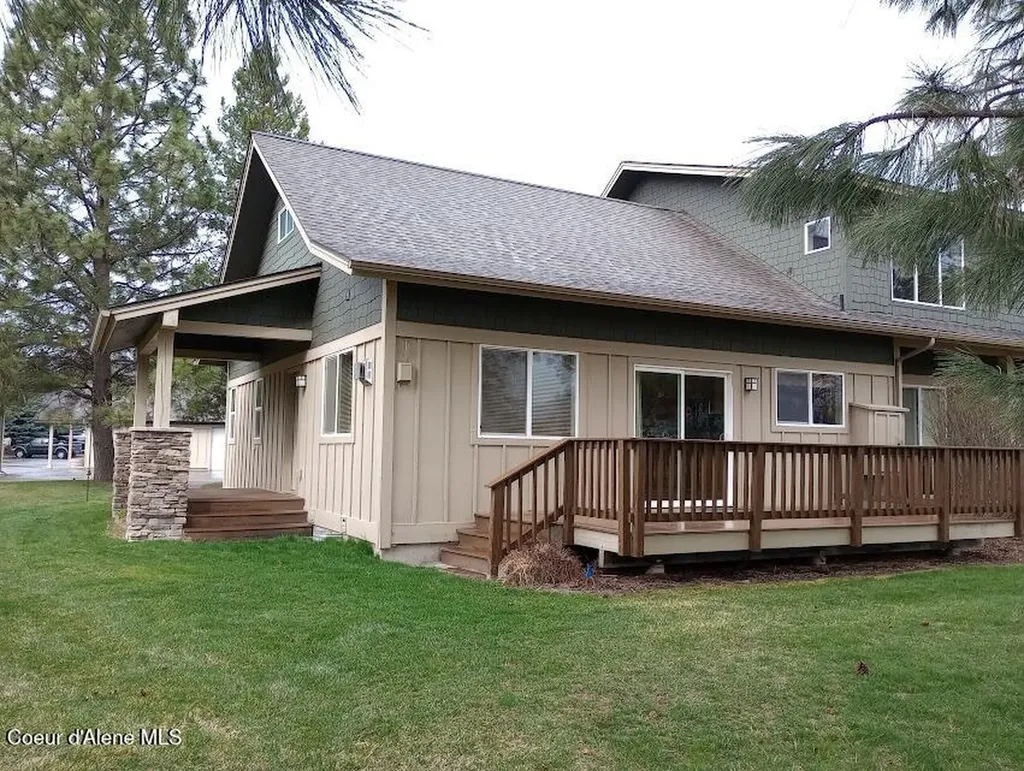 29 C Chardonnay Drive Blanchard ID 83804