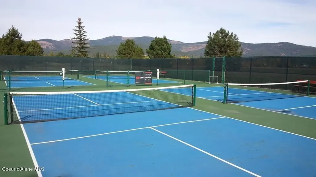 29 C Chardonnay Drive Blanchard ID 83804