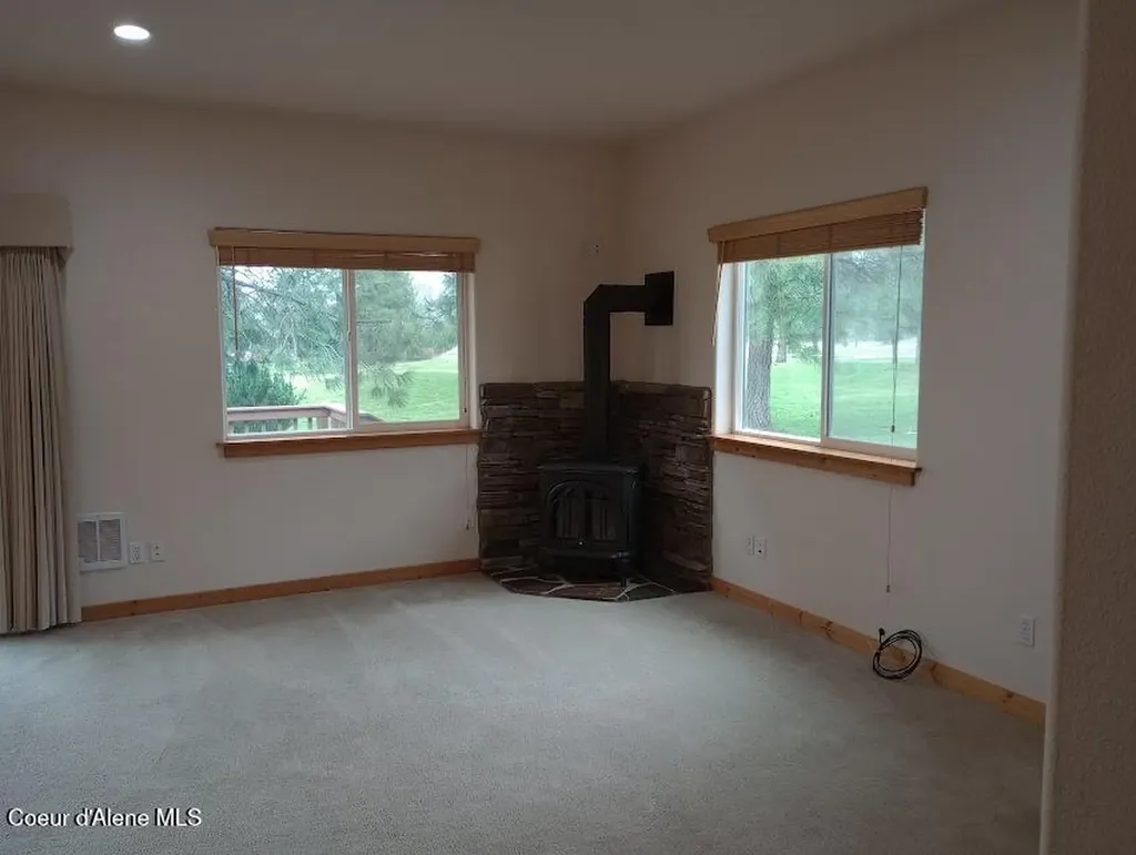 29 C Chardonnay Drive Blanchard ID 83804