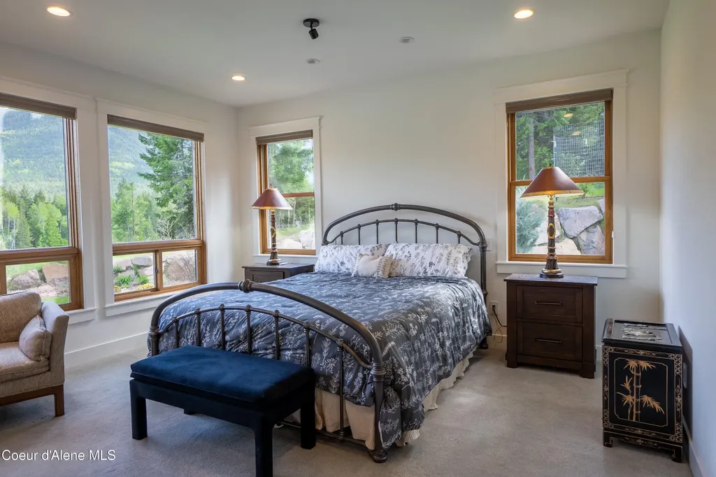 893 Pinnacle Bonners Ferry ID 83805