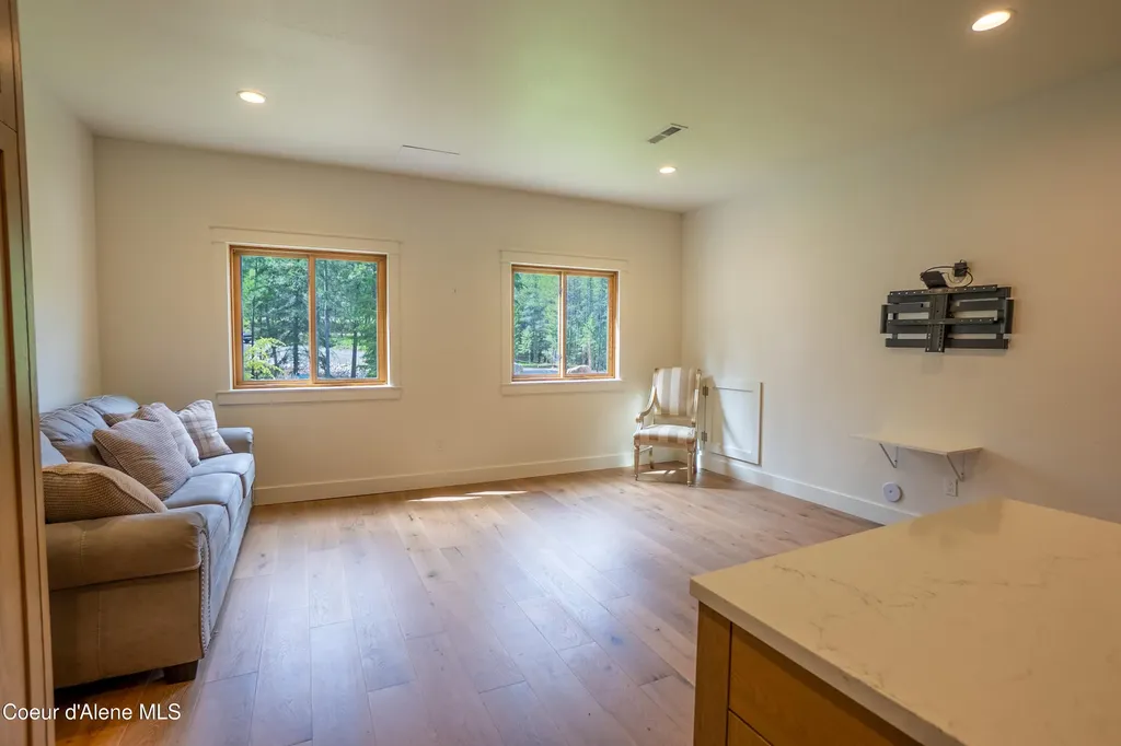 893 Pinnacle Bonners Ferry ID 83805