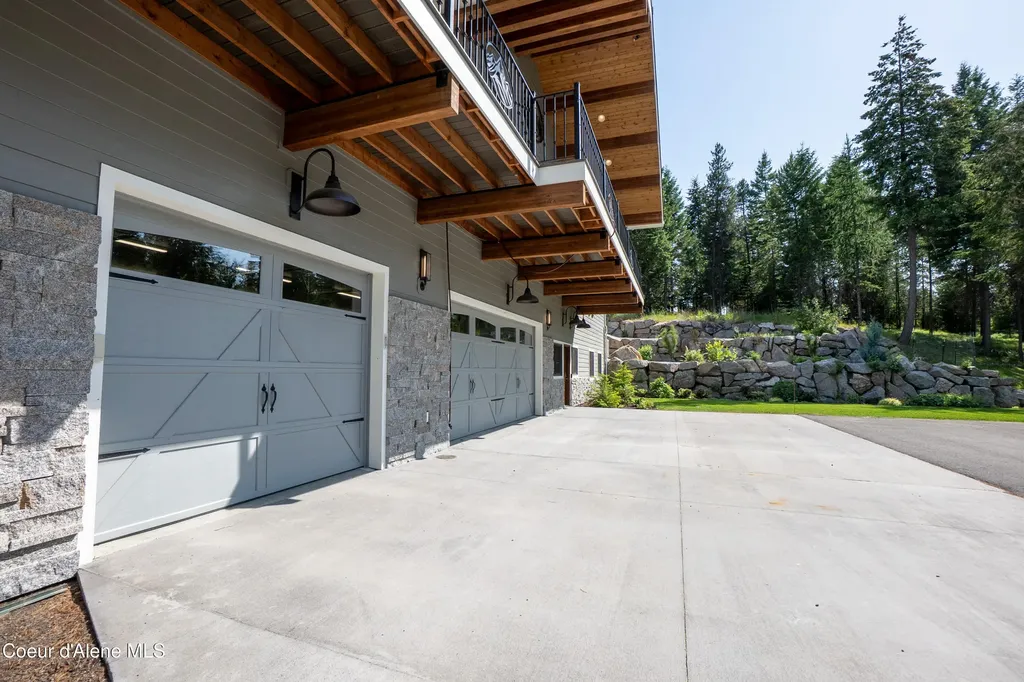 893 Pinnacle Bonners Ferry ID 83805