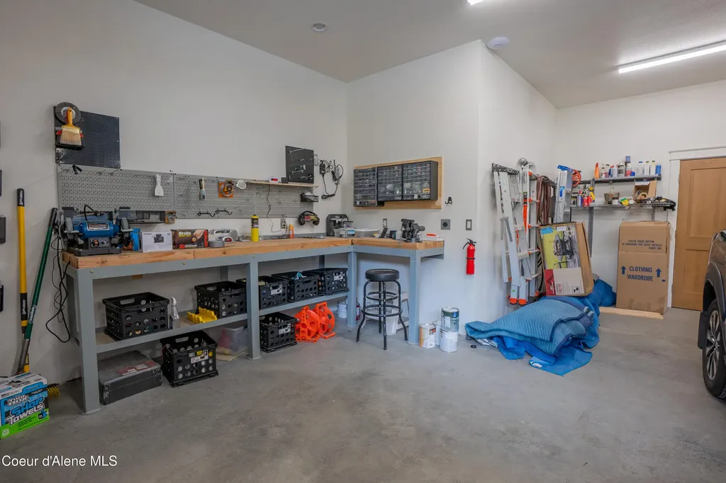 893 Pinnacle Bonners Ferry ID 83805