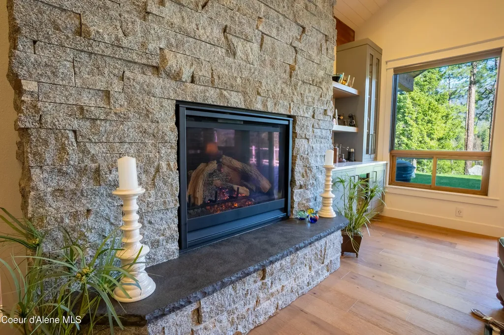 893 Pinnacle Bonners Ferry ID 83805