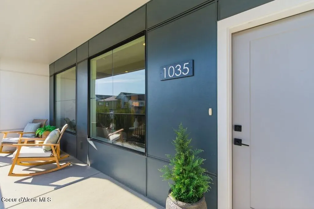 1035 E Railroad Avenue Post Falls ID 83854