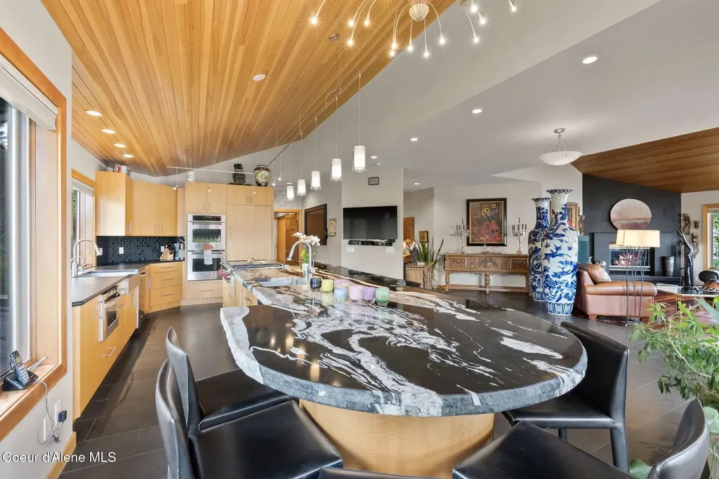 5357 E Hayden Lake Road Hayden ID 83835