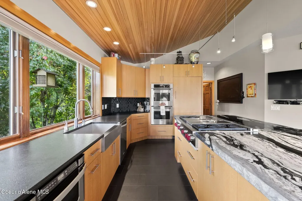 5357 E Hayden Lake Road Hayden ID 83835