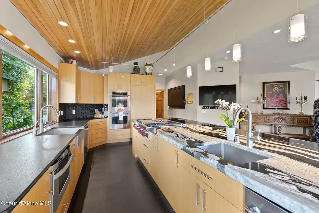 5357 E Hayden Lake Road Hayden ID 83835