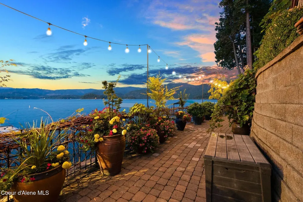 5357 E Hayden Lake Road Hayden ID 83835