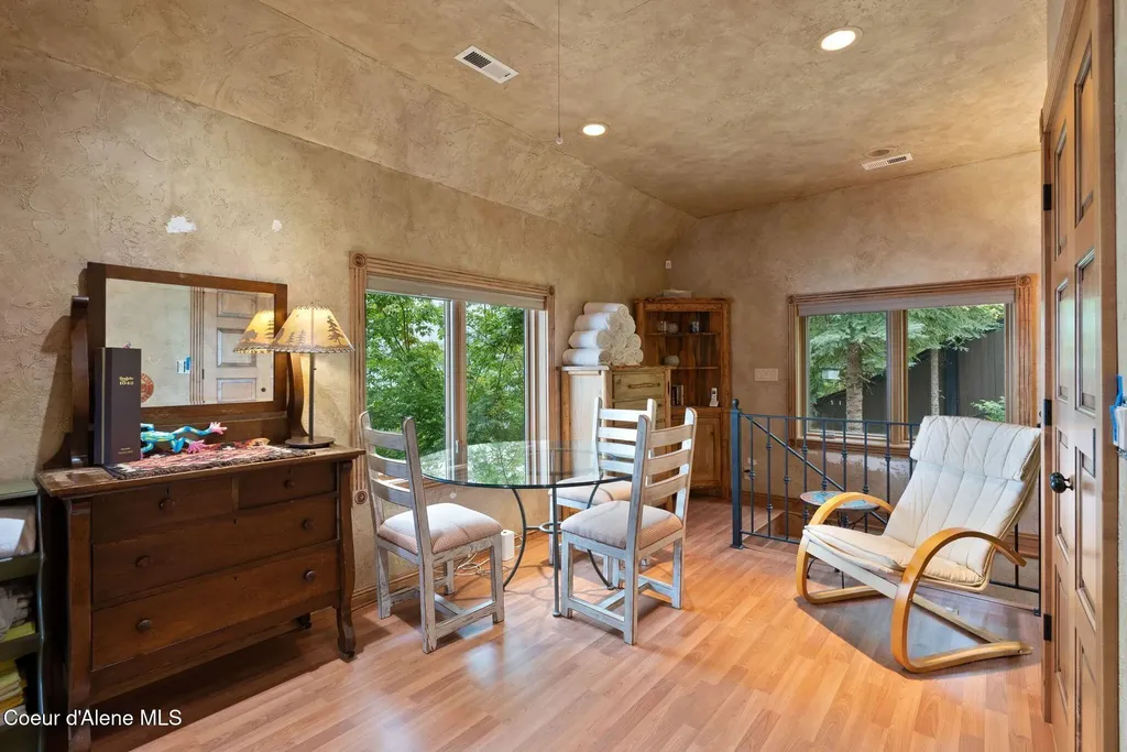 5357 E Hayden Lake Road Hayden ID 83835
