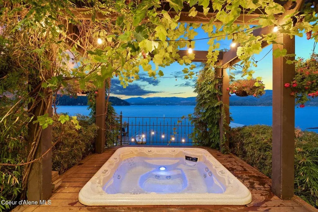 5357 E Hayden Lake Road Hayden ID 83835
