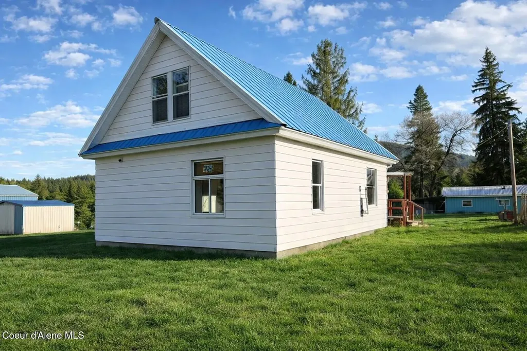 146 5th Street Plummer ID 83851