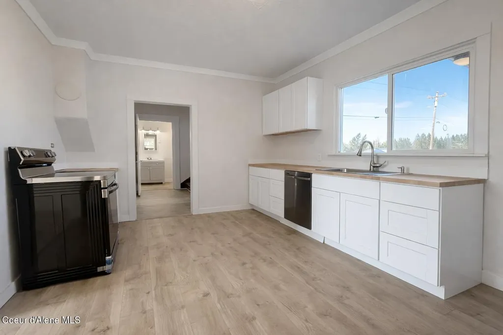 146 5th Street Plummer ID 83851