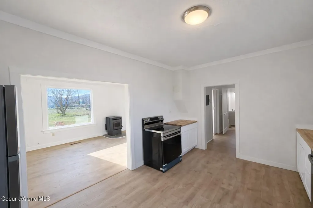 146 5th Street Plummer ID 83851