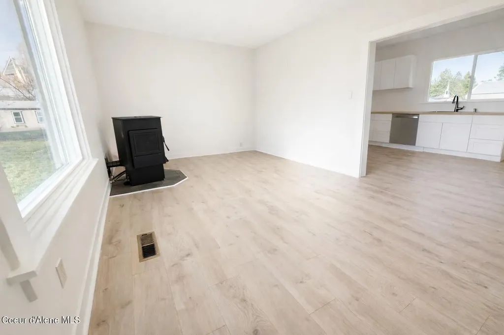146 5th Street Plummer ID 83851