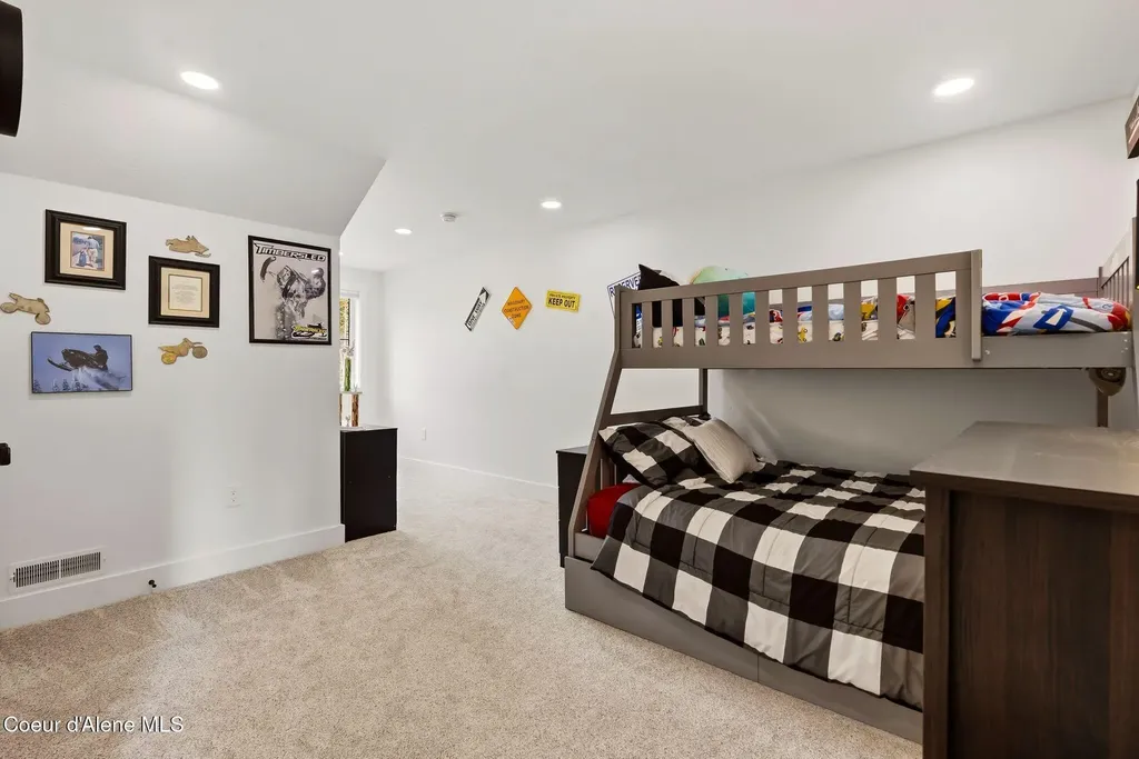 61 Lightfoot Drive Sandpoint ID 83864