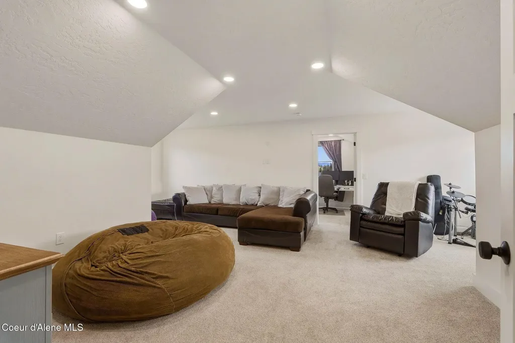 61 Lightfoot Drive Sandpoint ID 83864