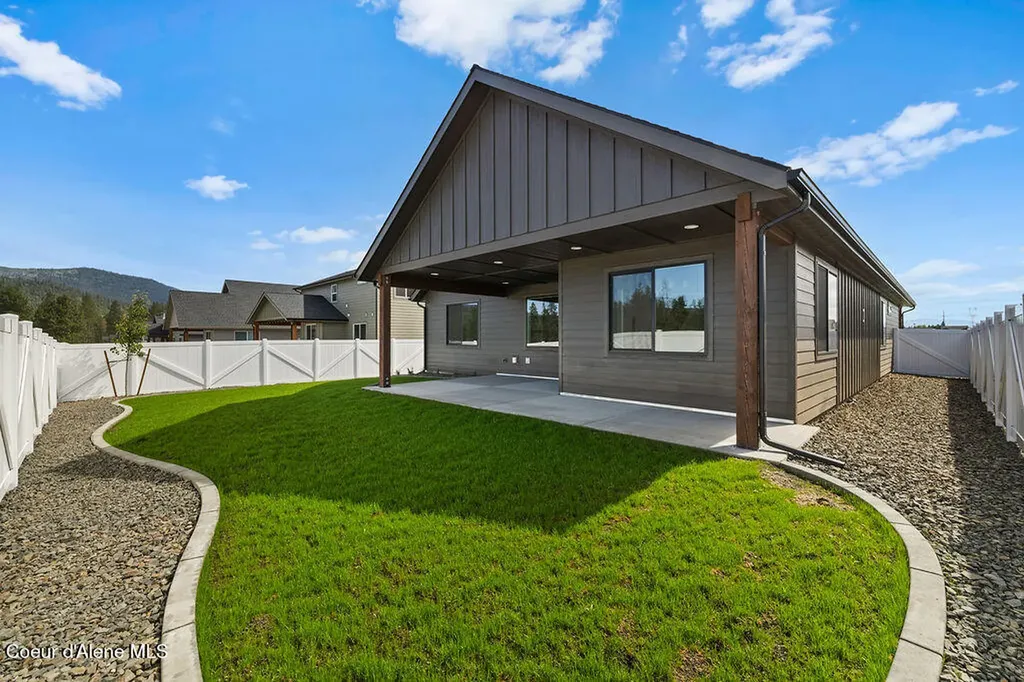 13379 N Bale Street Rathdrum ID 83858