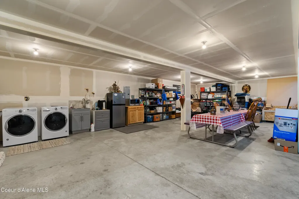 1657 W Highway 54 Spirit Lake ID 83869
