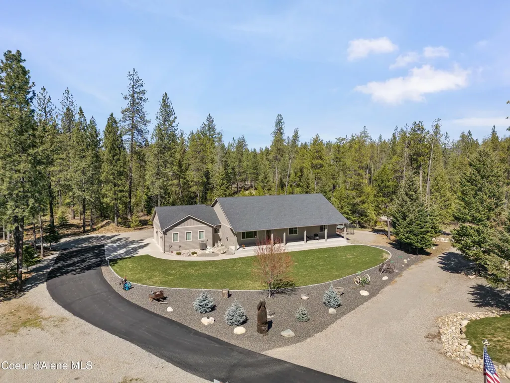 1657 W Highway 54 Spirit Lake ID 83869