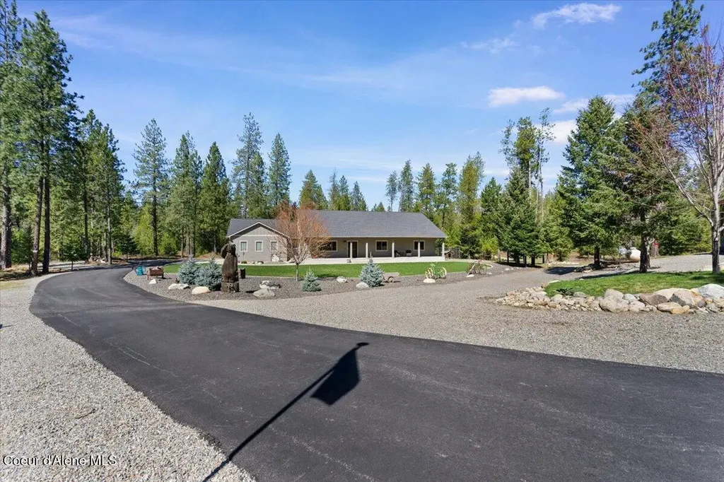 1657 W Highway 54 Spirit Lake ID 83869