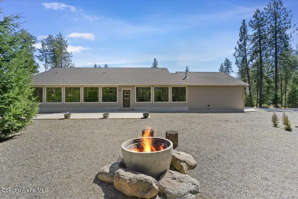 1657 W Highway 54 Spirit Lake ID 83869