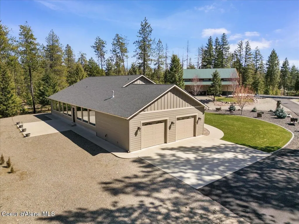 1657 W Highway 54 Spirit Lake ID 83869