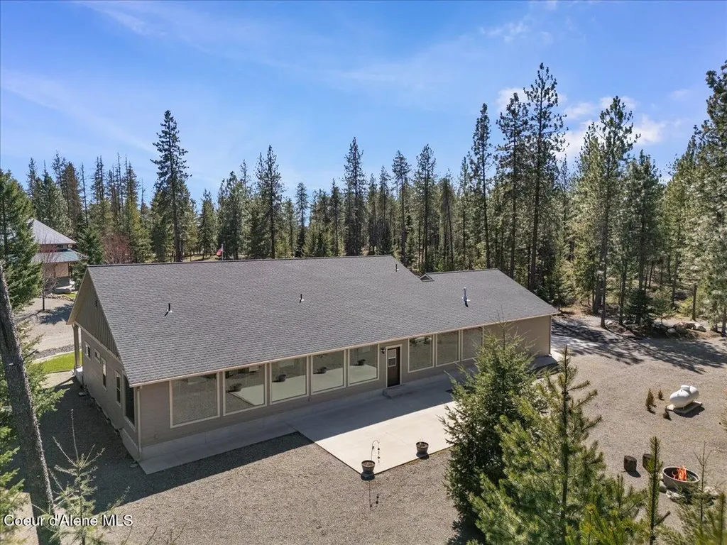 1657 W Highway 54 Spirit Lake ID 83869