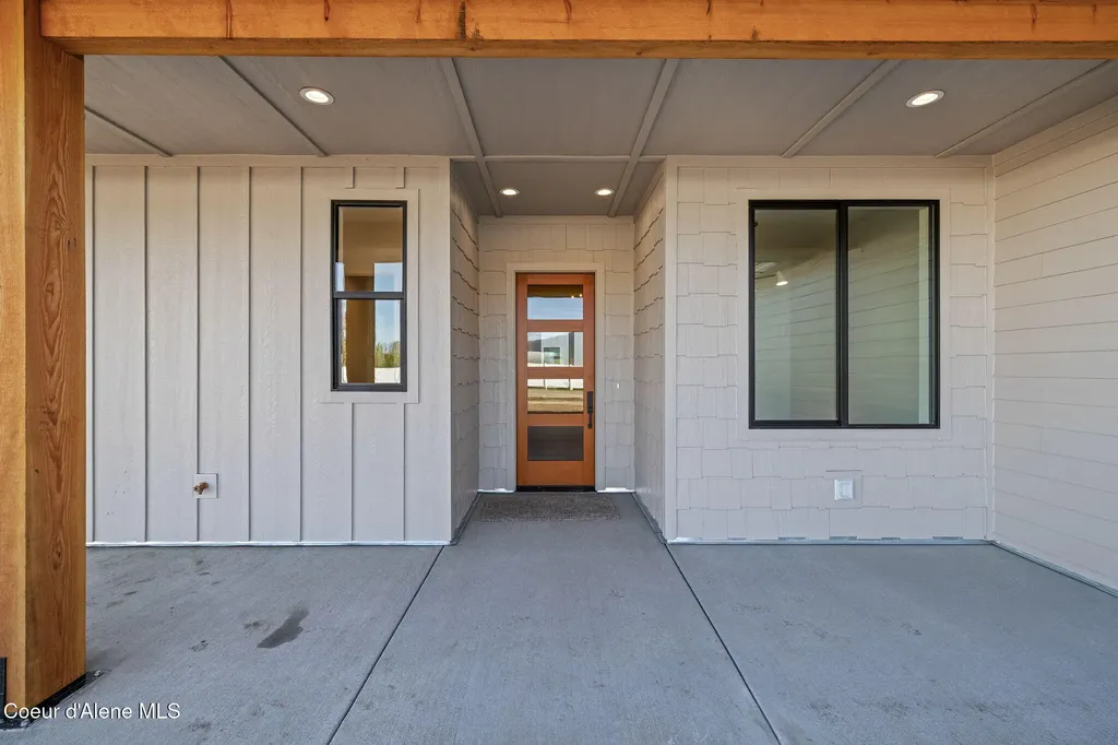 8118 W Ferguson Lane Rathdrum ID 83858