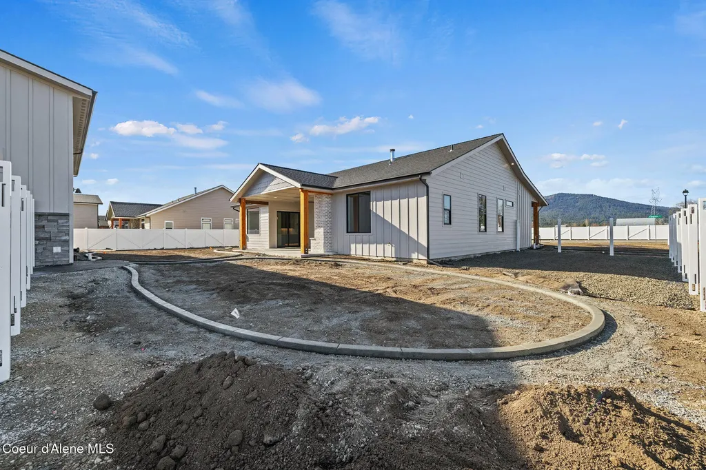 8118 W Ferguson Lane Rathdrum ID 83858