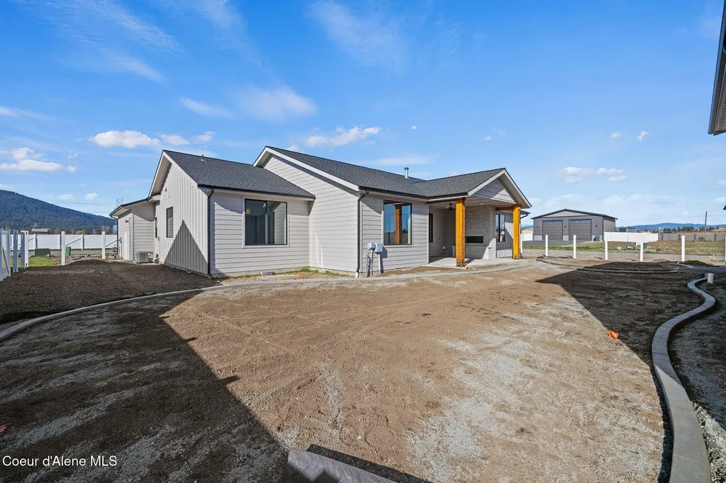 8118 W Ferguson Lane Rathdrum ID 83858