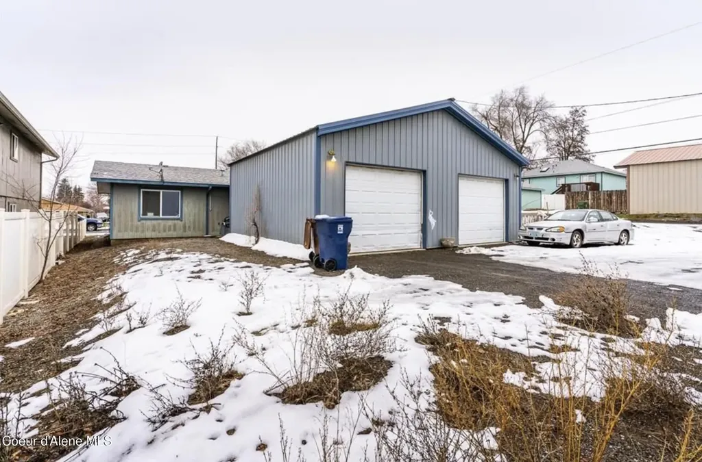 3024 N Hogan Street Spokane WA 99207