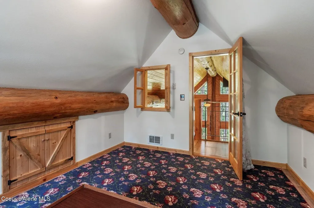 1198 Mountain View Drive Sandpoint ID 83864