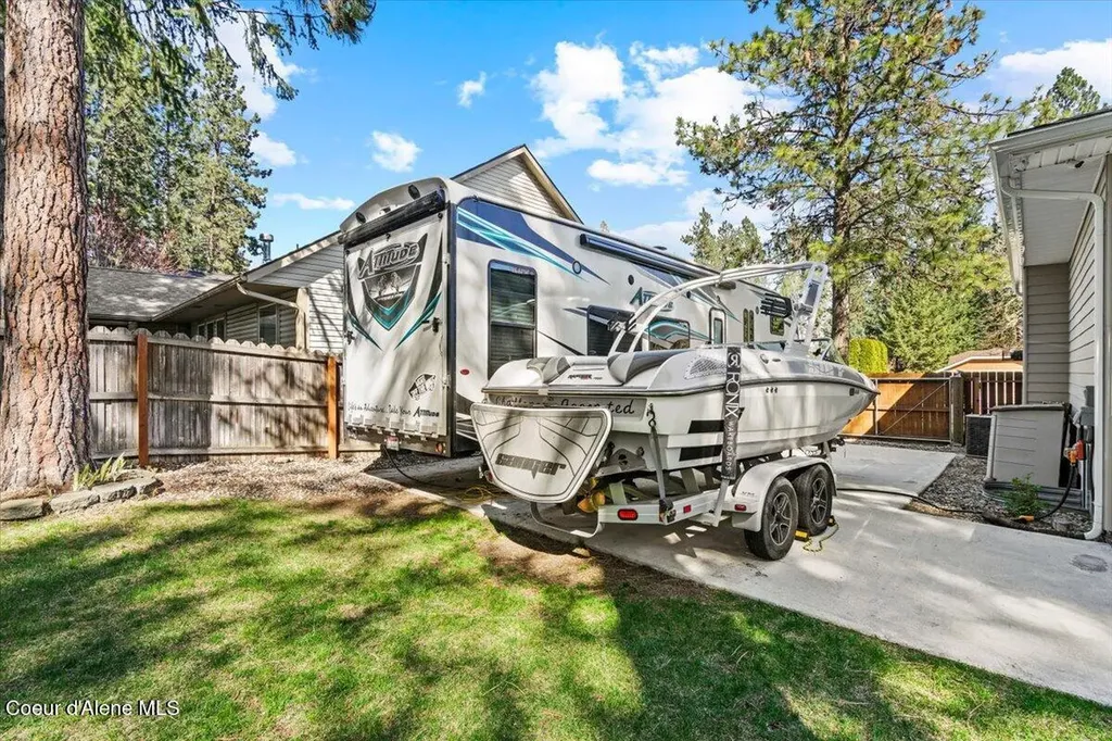 602 S Shoreline Court Post Falls ID 83854