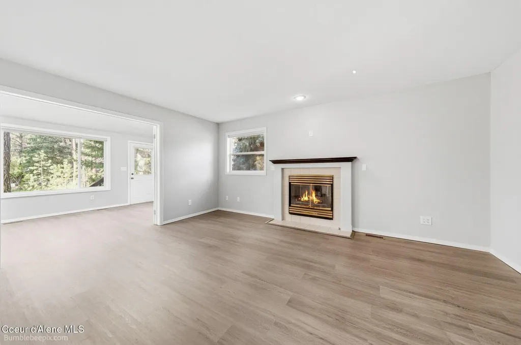 900 S Riverside Harbor Drive Post Falls ID 83854