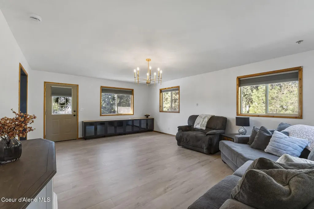 15826 W Hollister Hills Drive Hauser ID 83854