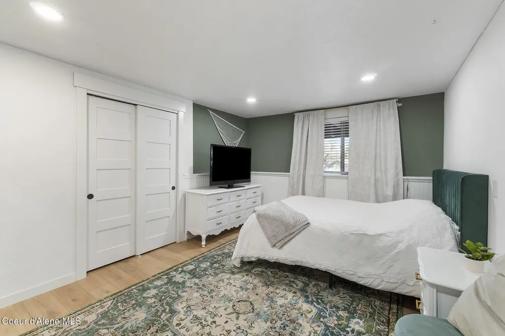 15826 W Hollister Hills Drive Hauser ID 83854