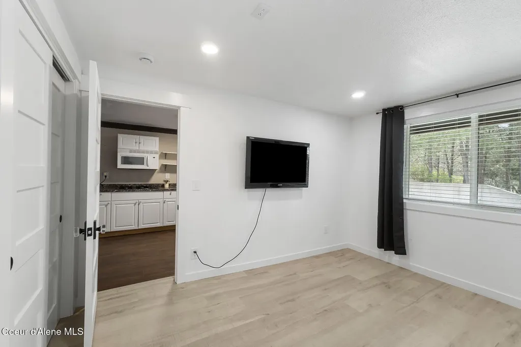 15826 W Hollister Hills Drive Hauser ID 83854