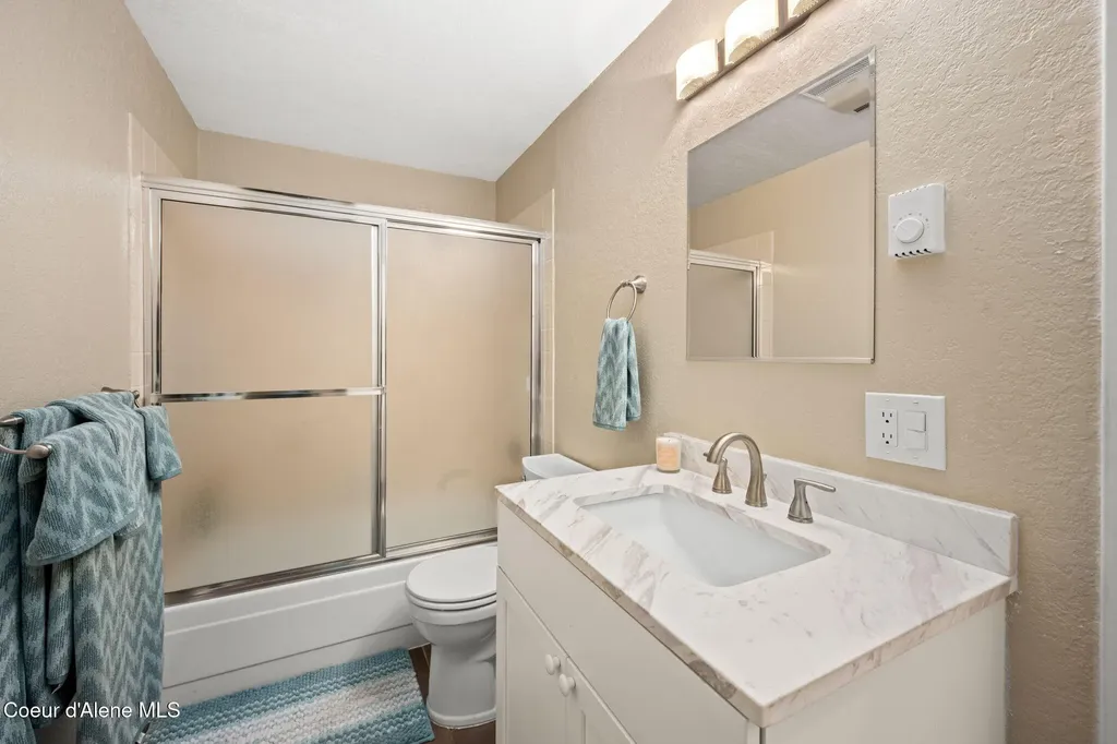 5421 W Fairway Lane Rathdrum ID 83858