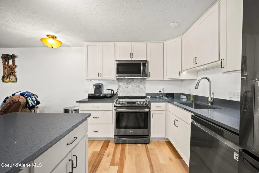 5421 W Fairway Lane Rathdrum ID 83858