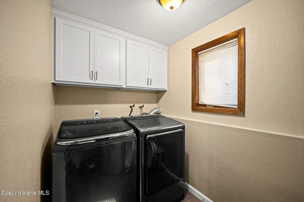 5421 W Fairway Lane Rathdrum ID 83858