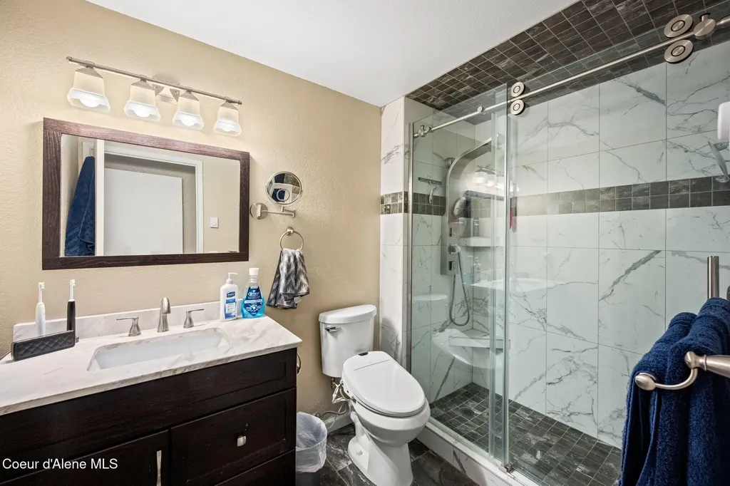 5421 W Fairway Lane Rathdrum ID 83858