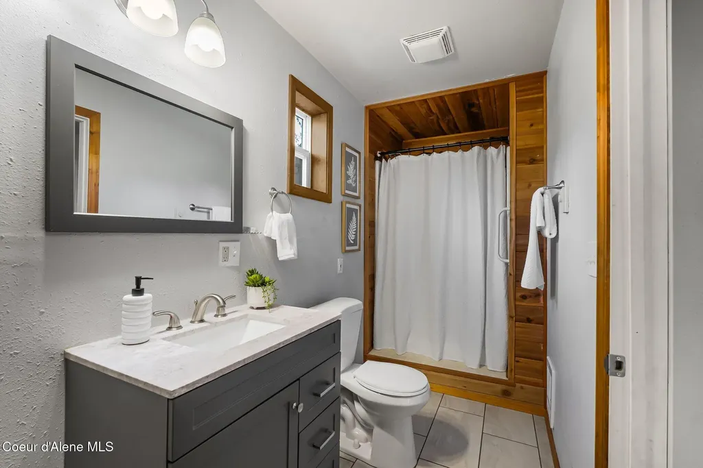 526 Mountain View Road Clark Fork ID 83811