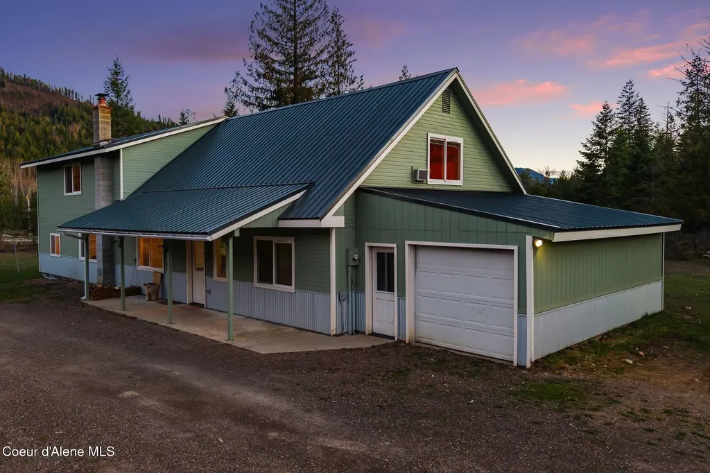 526 Mountain View Road Clark Fork ID 83811
