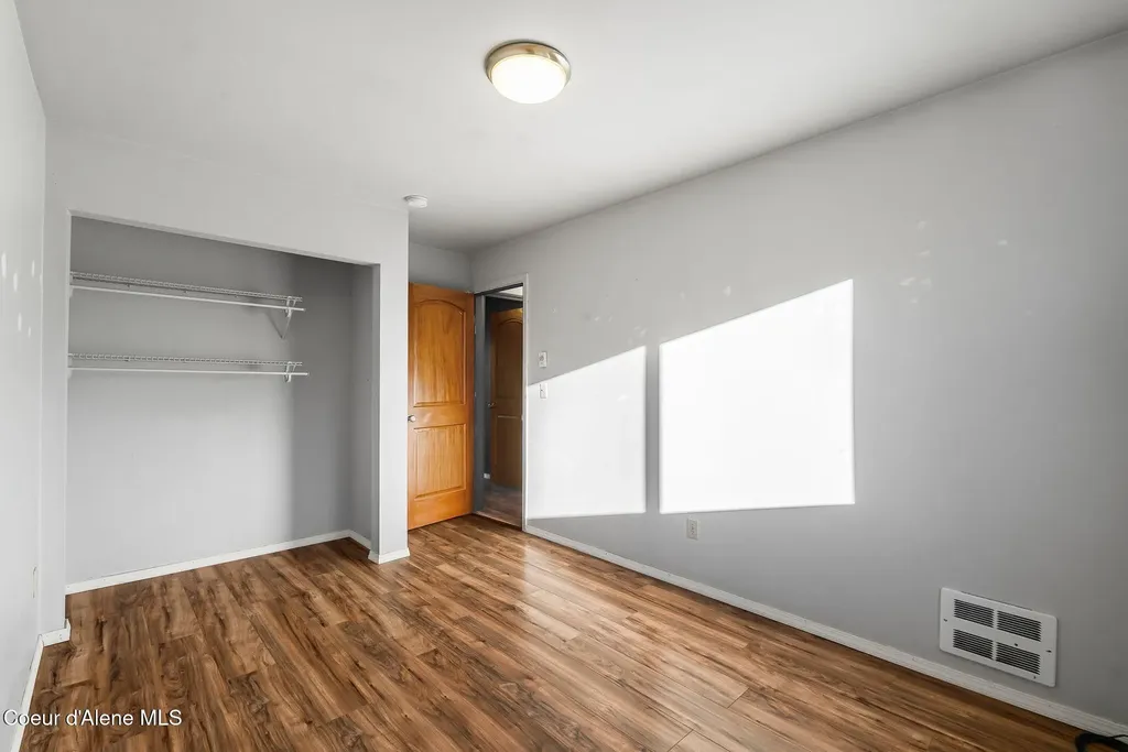 526 Mountain View Road Clark Fork ID 83811