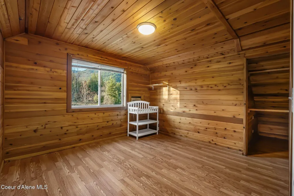 526 Mountain View Road Clark Fork ID 83811