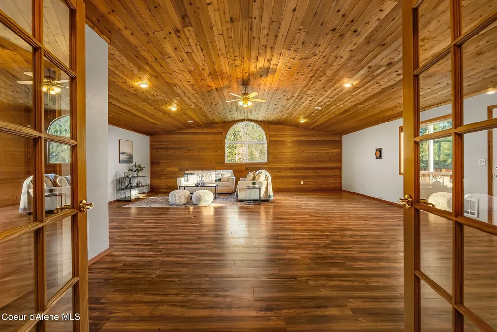 526 Mountain View Road Clark Fork ID 83811