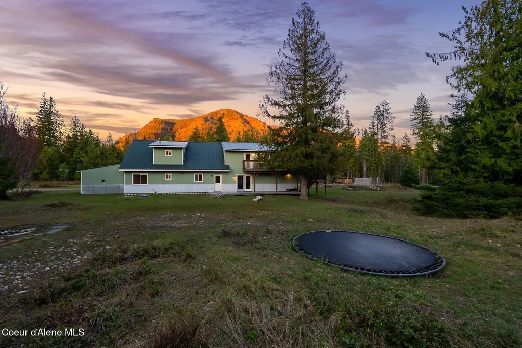 526 Mountain View Road Clark Fork ID 83811
